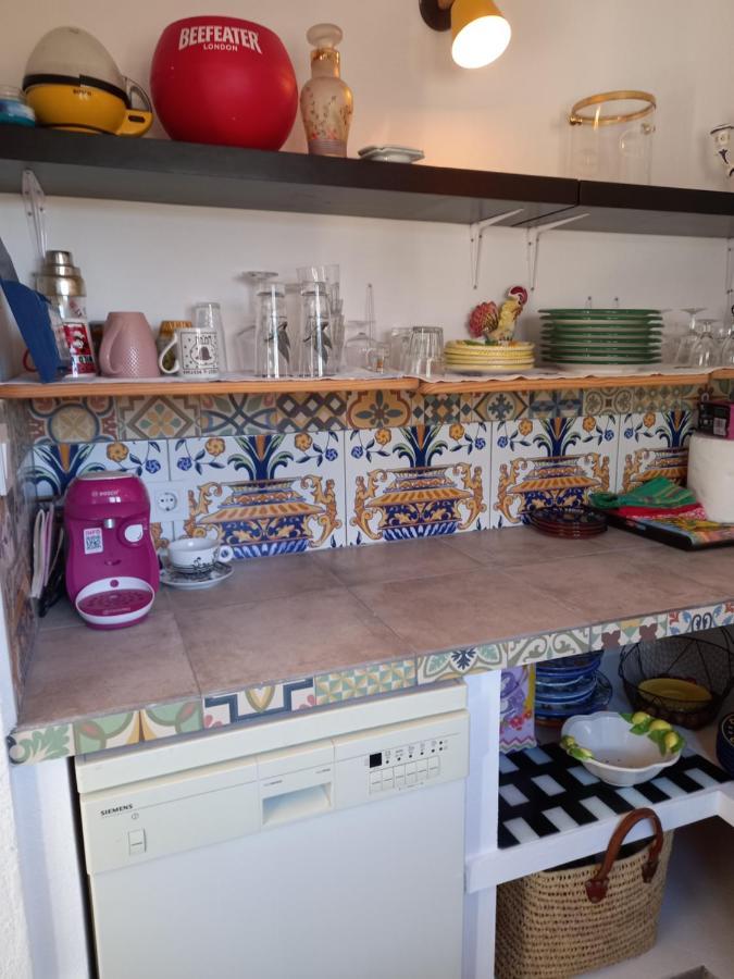 Stylish Family Villa, Near Beach,prive Parking,wifi Villa