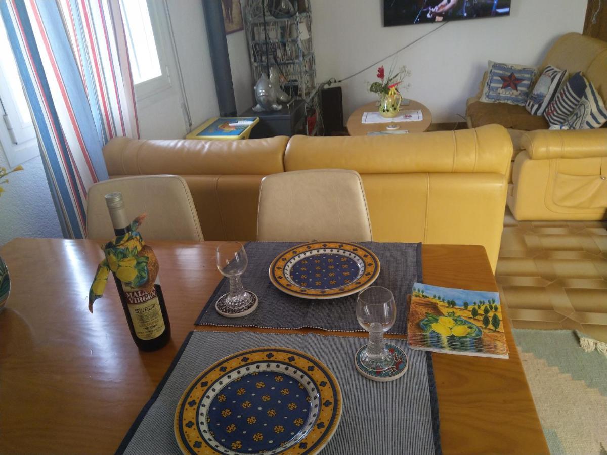 Villa Stylish Family Villa, Near Beach,prive Parking,wifi *