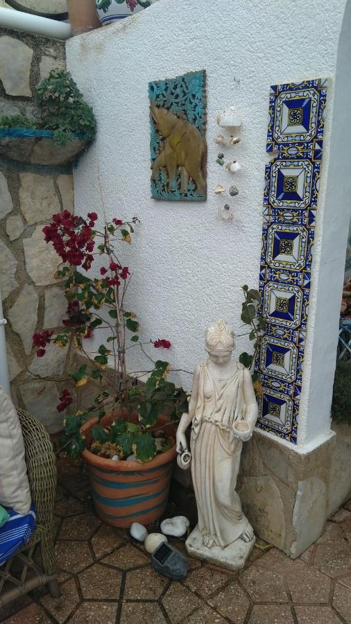 Stylish Family Villa, Near Beach,prive Parking,wifi *