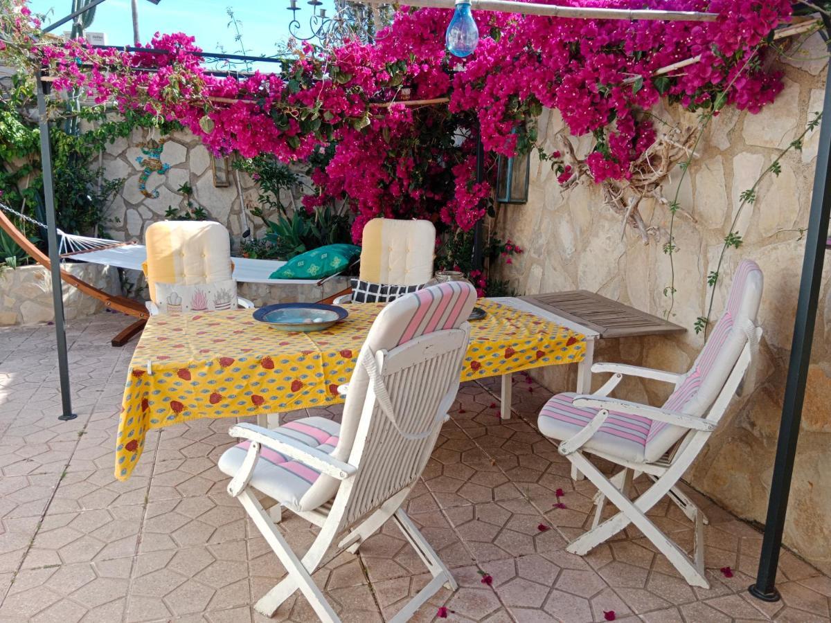 Stylish Family Villa, Near Beach,prive Parking,wifi Villa Dénia