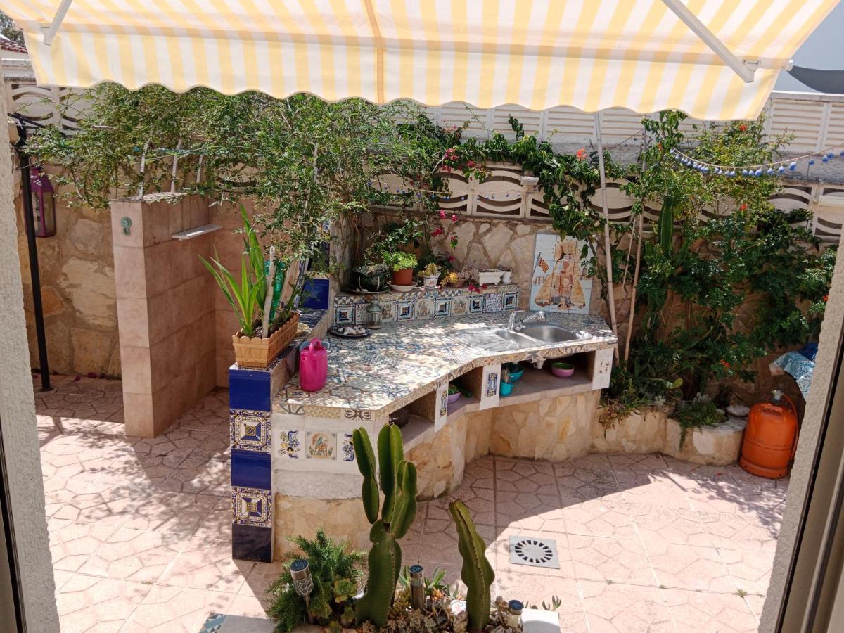 Villa Stylish Family Villa, Near Beach,prive Parking,wifi *