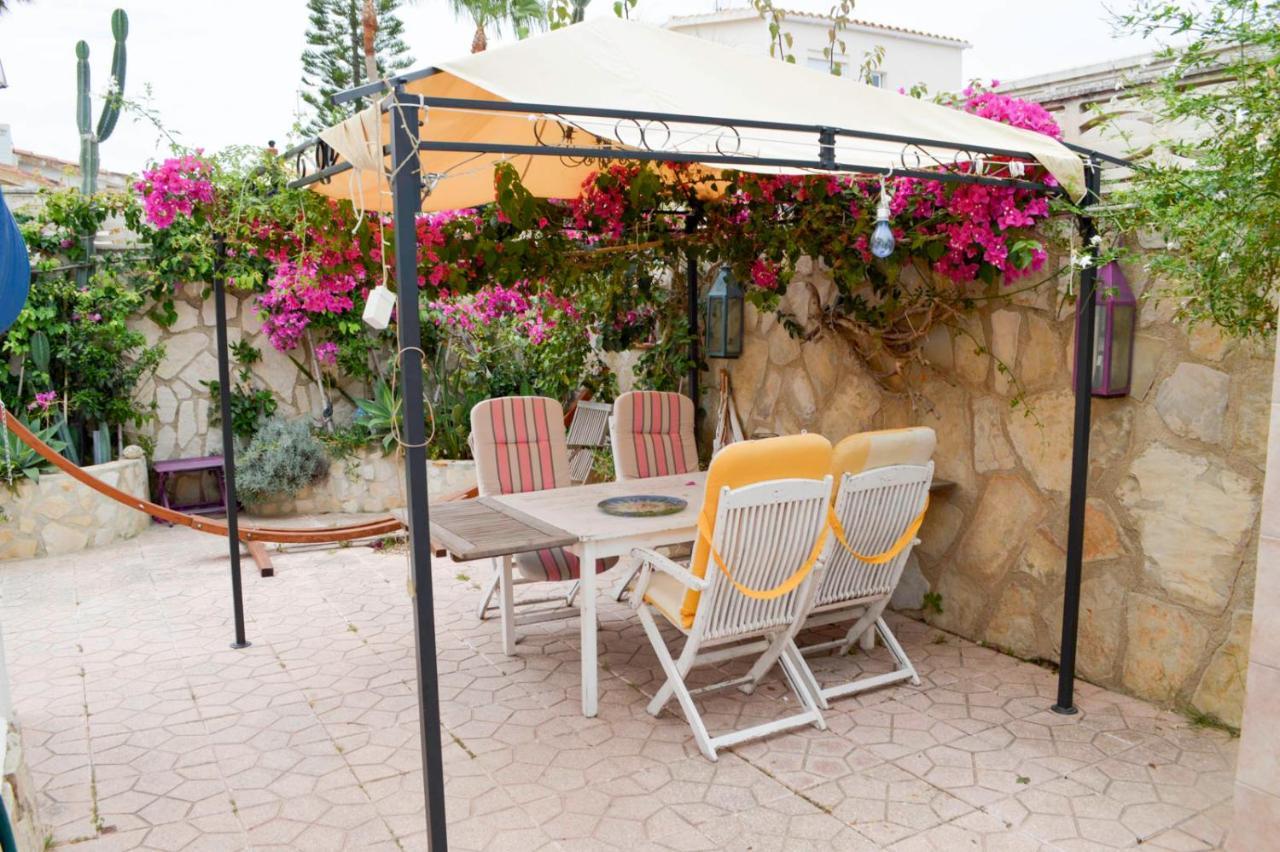 Stylish Family Villa, Near Beach,prive Parking,wifi Villa Dénia